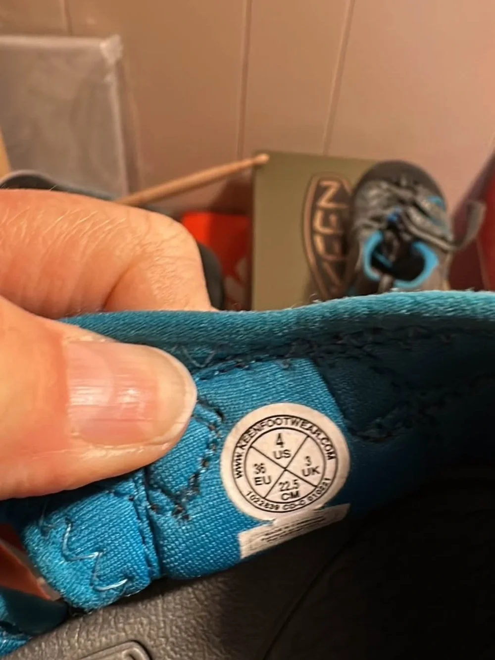 Kids Athletic Shoes in Teal Blue